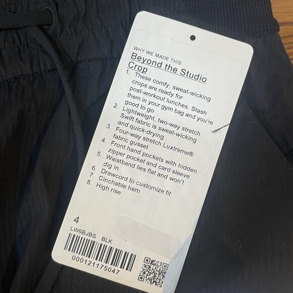 Lululemon Pants Womens 4 Black Beyond The Studio Crop High Rise Athletic Jogger - Picture 8 of 12